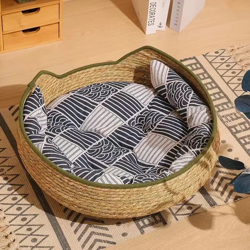 Handwoven Cattail Straw Cat Nest Bed
