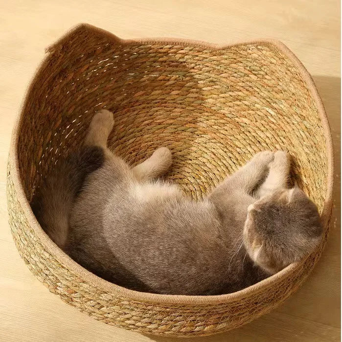 Handwoven Cattail Straw Cat Nest Bed