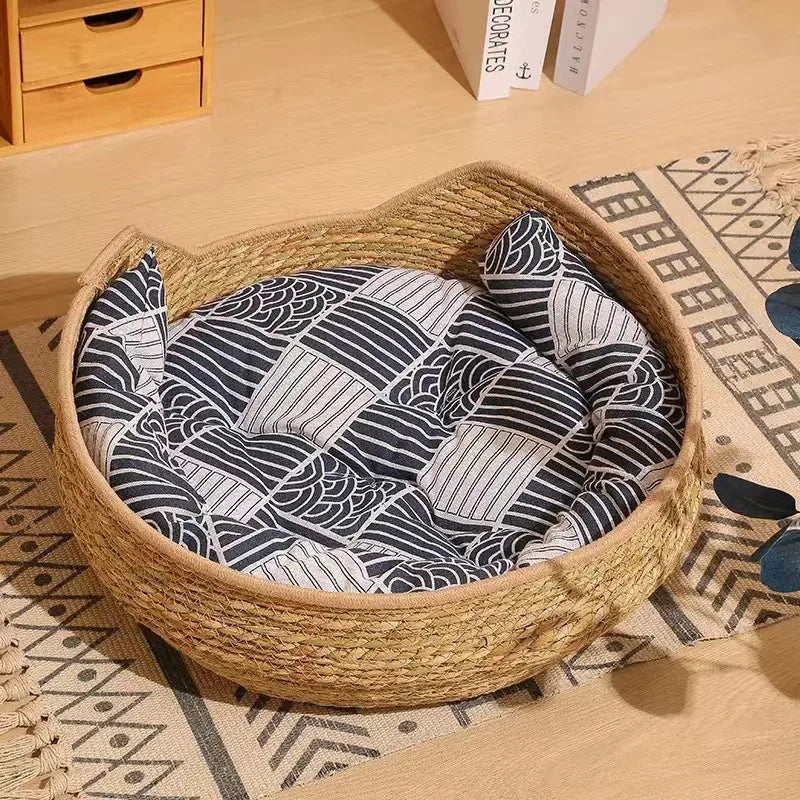 Handwoven Cattail Straw Cat Nest Bed